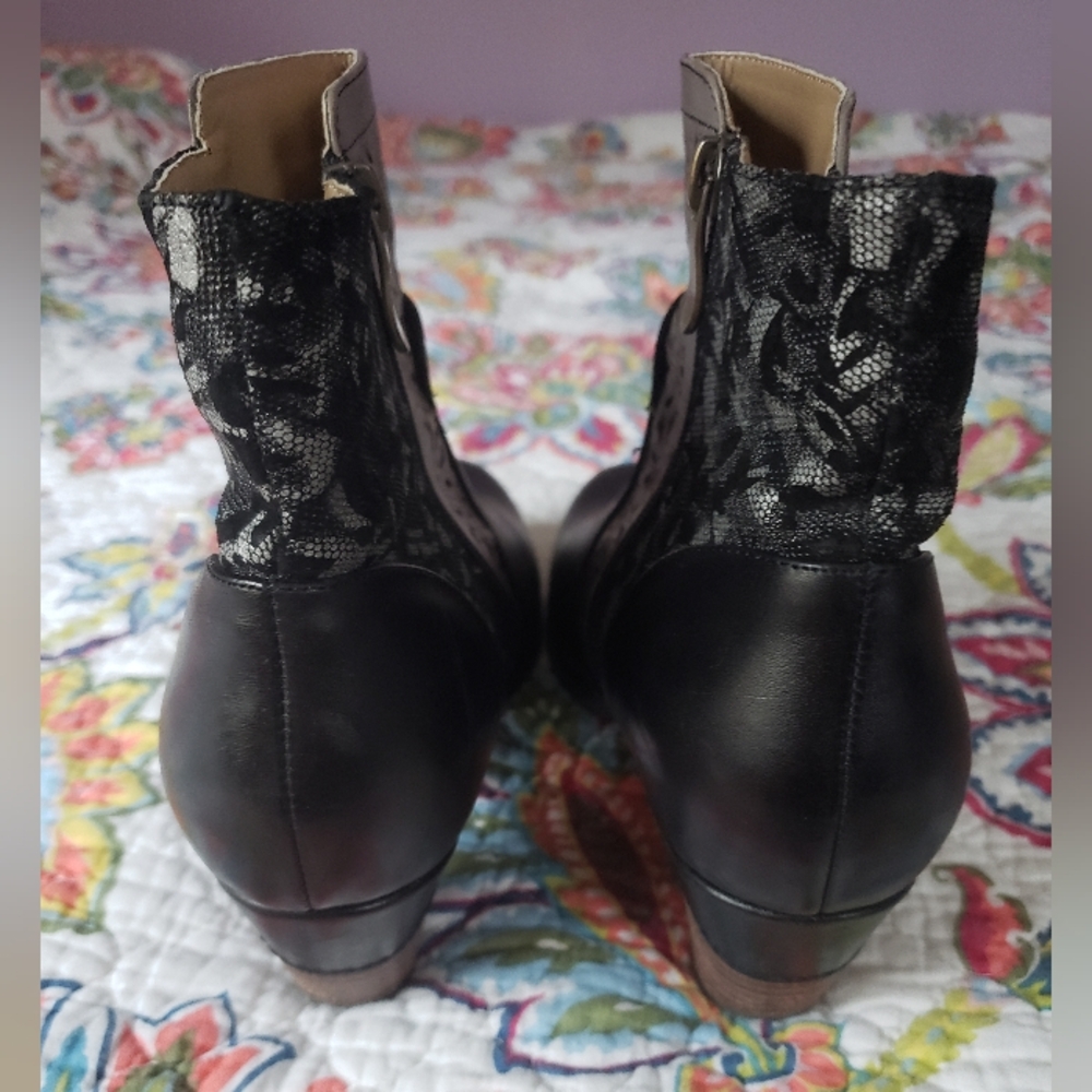 Spring Step L'artiste Leather and Lace Heeled Ankle Boots Black And Gray - Picture 6 of 9